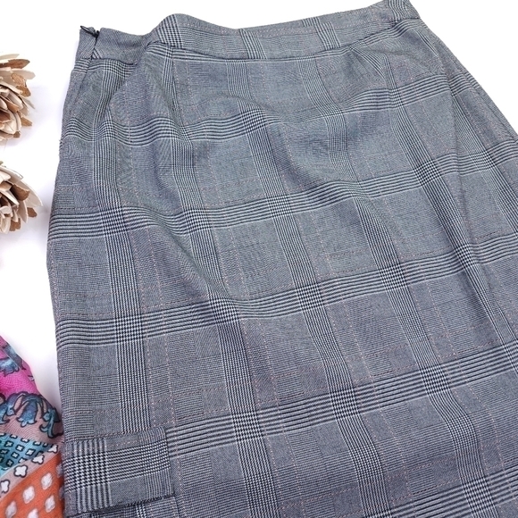 Larry Levine Stretch Grey Skirt Sz 10 - Picture 3 of 9